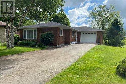 926 Walnut Court, Oshawa (Donevan), ON - Outdoor