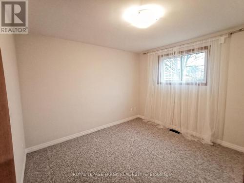 926 Walnut Court, Oshawa (Donevan), ON - Indoor Photo Showing Other Room