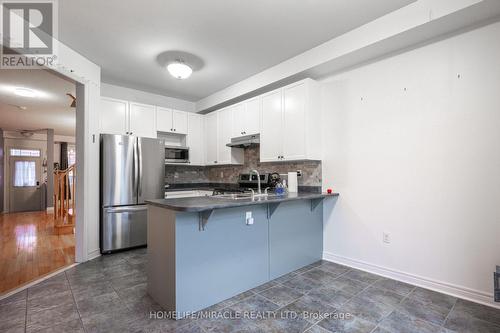 116 Amaranth Crescent, Brampton, ON - Indoor Photo Showing Kitchen With Stainless Steel Kitchen With Upgraded Kitchen