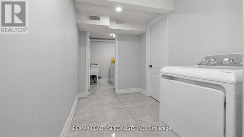 16 Drake Boulevard, Brampton, ON - Indoor Photo Showing Laundry Room