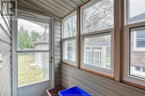 7026 Wyandotte Street East, Windsor, ON - Indoor Photo Showing Other Room