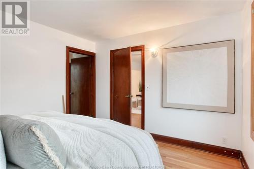 7026 Wyandotte Street East, Windsor, ON - Indoor Photo Showing Bedroom