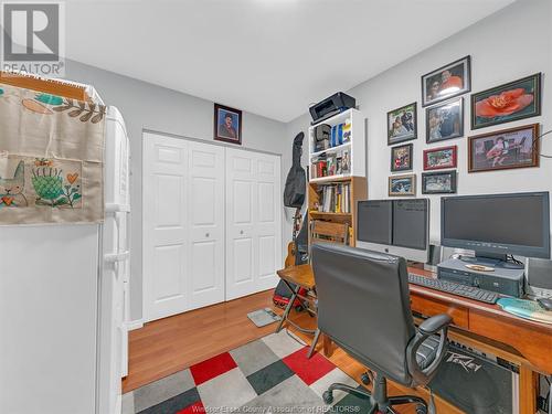 1054 Oak Street, Windsor, ON - Indoor Photo Showing Office