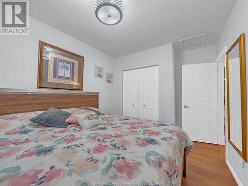 1054 Oak Street, Windsor, ON - Indoor Photo Showing Bedroom