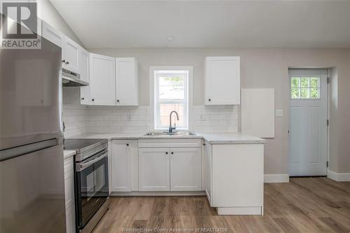 131 Alma Unit# A & B, Amherstburg, ON - Indoor Photo Showing Kitchen