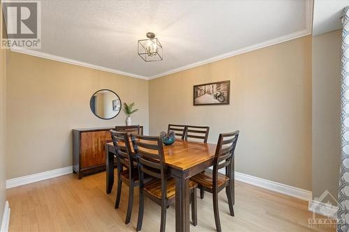 370 Duvernay Drive, Orleans - Cumberland And Area (1104 - Queenswood Heights South), ON - Indoor Photo Showing Dining Room