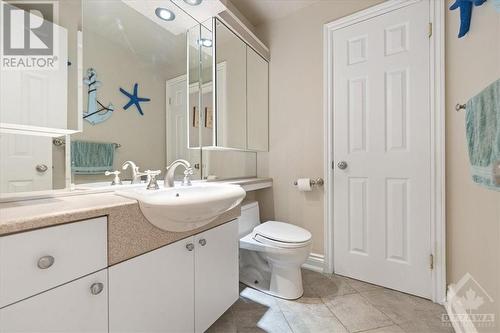 370 Duvernay Drive, Orleans - Cumberland And Area (1104 - Queenswood Heights South), ON - Indoor Photo Showing Bathroom