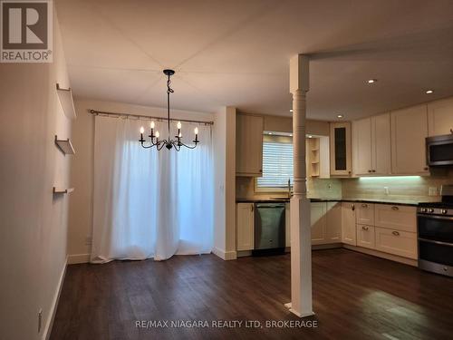 10 - 6910 Kalar Road E, Niagara Falls (218 - West Wood), ON - Indoor Photo Showing Kitchen