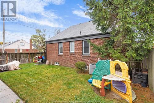 980 Ypres, Windsor, ON - Outdoor