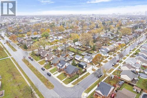 980 Ypres, Windsor, ON - Outdoor With View