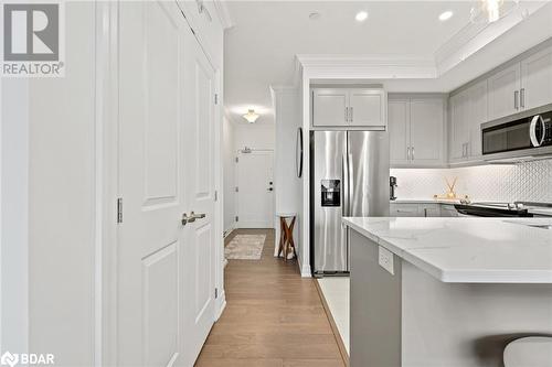 1880 Gordon Street Unit# 801, Guelph, ON - Indoor Photo Showing Kitchen With Stainless Steel Kitchen With Upgraded Kitchen