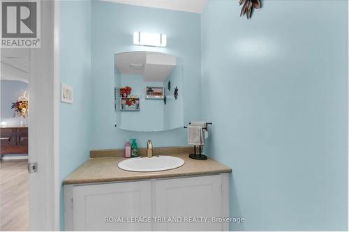 2 Piece Bath in Lower Level - 1315 Jalna Boulevard, London, ON - Indoor Photo Showing Bathroom