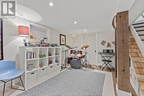 1379 Victoria Avenue, Windsor, ON - Indoor Photo Showing Other Room