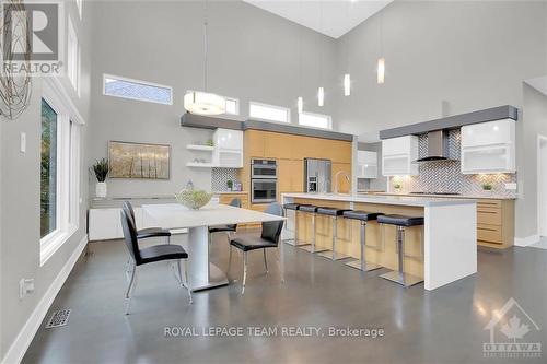 430 Lockmaster Crescent, Ottawa, ON - Indoor Photo Showing Kitchen With Upgraded Kitchen