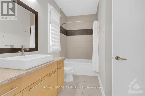 430 Lockmaster Crescent, Ottawa, ON - Indoor Photo Showing Bathroom