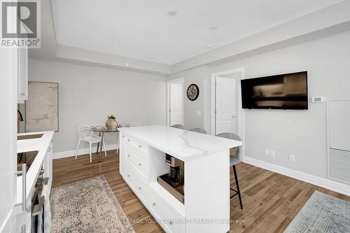 1908 - 9075 Jane Street, Vaughan, ON - Indoor