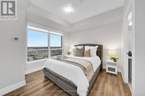 1908 - 9075 Jane Street, Vaughan, ON - Indoor Photo Showing Bedroom