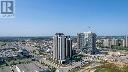 1908 - 9075 Jane Street, Vaughan, ON - Outdoor With View