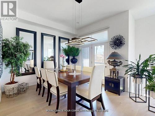 147 Lebovic Campus Drive, Vaughan, ON - Indoor Photo Showing Dining Room