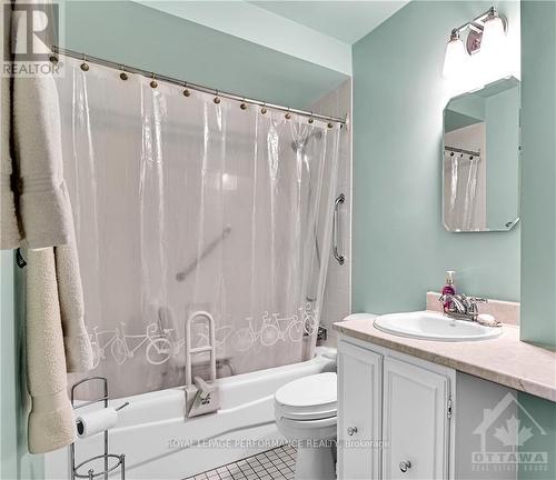 2604 - 1785 Frobisher Lane, Ottawa, ON - Indoor Photo Showing Bathroom