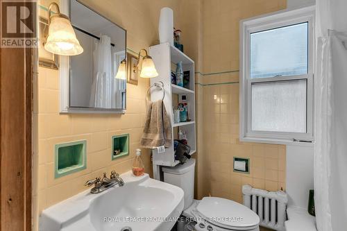 485 Victoria Street, Kingston (Central City East), ON - Indoor Photo Showing Bathroom