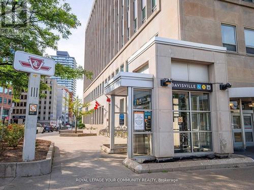 902 - 1901 Yonge Street, Toronto, ON - Outdoor