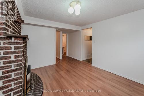 894 Strasburg Road, Kitchener, ON - Indoor Photo Showing Other Room