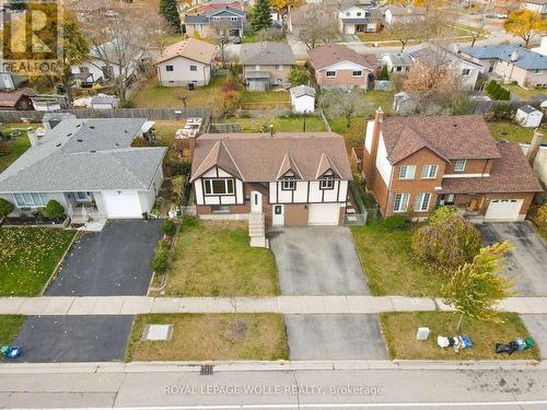 894 Strasburg Road, Kitchener, ON - Outdoor With Facade