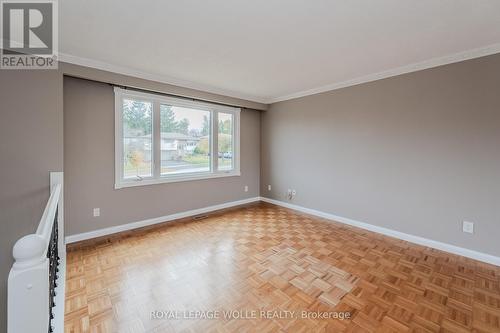 894 Strasburg Road, Kitchener, ON - Indoor Photo Showing Other Room