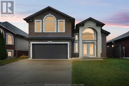 941 Banwell Road, Windsor, ON - Outdoor With Facade