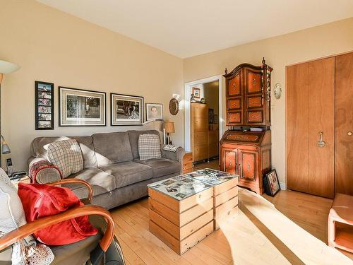 Boudoir - 2646 Crois. Marseille, Brossard, QC - Indoor Photo Showing Living Room