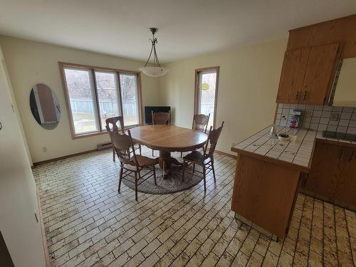 7 Lakeview Drive, Terrace Bay, ON - Indoor Photo Showing Dining Room