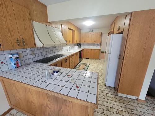 7 Lakeview Drive, Terrace Bay, ON - Indoor Photo Showing Kitchen