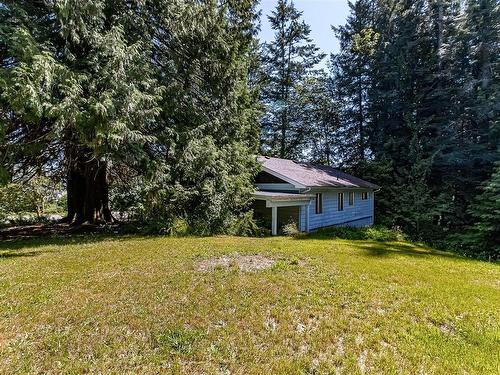 6896 Island Hwy West, Bowser, BC 