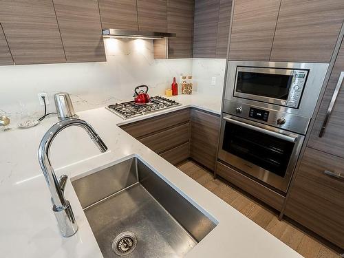 2303-777 Herald St, Victoria, BC - Indoor Photo Showing Kitchen With Upgraded Kitchen