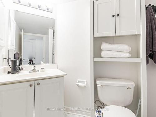 909-1 Rean Dr, Toronto, ON - Indoor Photo Showing Bathroom