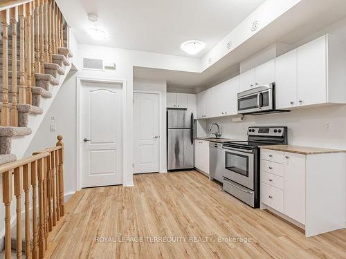 57-68 Winston Park Blvd, Toronto, ON - Indoor Photo Showing Kitchen With Stainless Steel Kitchen