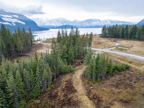 7663 Creekside Road, Revelstoke, BC 