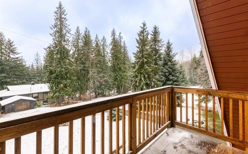 7680 Mountain Drive, Anglemont, BC - Outdoor With Exterior