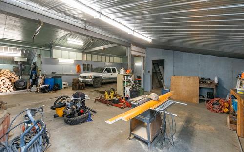 7680 Mountain Drive, Anglemont, BC - Indoor Photo Showing Garage