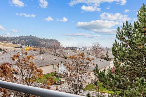 314-563 Yates Road, Kelowna, BC - Outdoor With Balcony With View