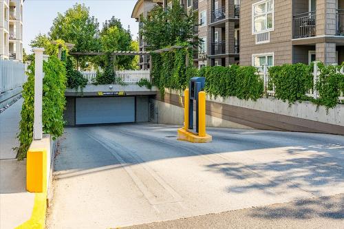 314-563 Yates Road, Kelowna, BC - Outdoor With Balcony