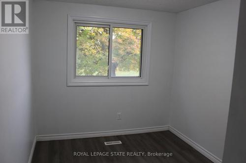 23 Horning Drive, Hamilton, ON - Indoor Photo Showing Other Room