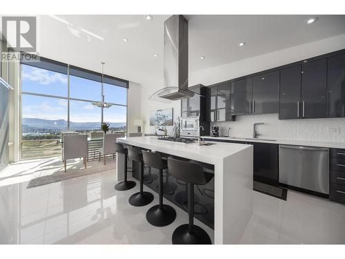 1737 Scott Crescent, West Kelowna, BC - Indoor Photo Showing Kitchen With Upgraded Kitchen