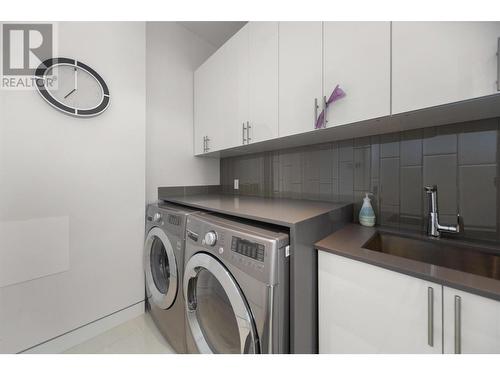 1737 Scott Crescent, West Kelowna, BC - Indoor Photo Showing Laundry Room