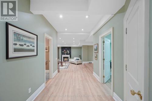 40 Munro Boulevard, Toronto, ON - Indoor Photo Showing Other Room