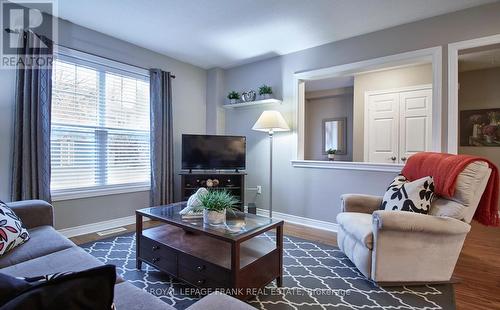 48 - 2800 Courtice Road, Clarington (Courtice), ON - Indoor Photo Showing Living Room