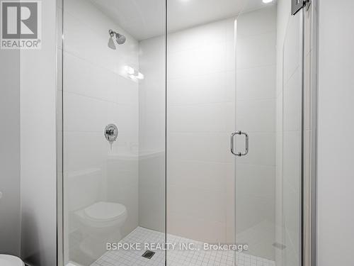 Sph01 - 8 Widmer Street, Toronto, ON - Indoor Photo Showing Bathroom