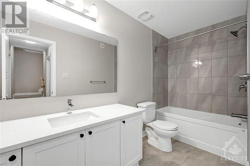 732 Mishi Private, Ottawa, ON - Indoor Photo Showing Bathroom