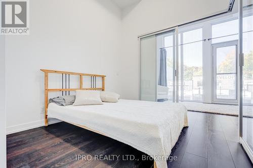 220 - 2020 Bathurst Street, Toronto, ON - Indoor Photo Showing Bedroom